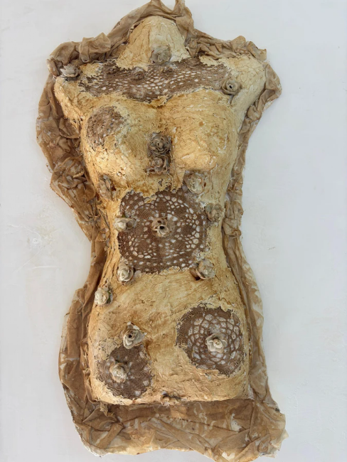 טורסו דמות האישה